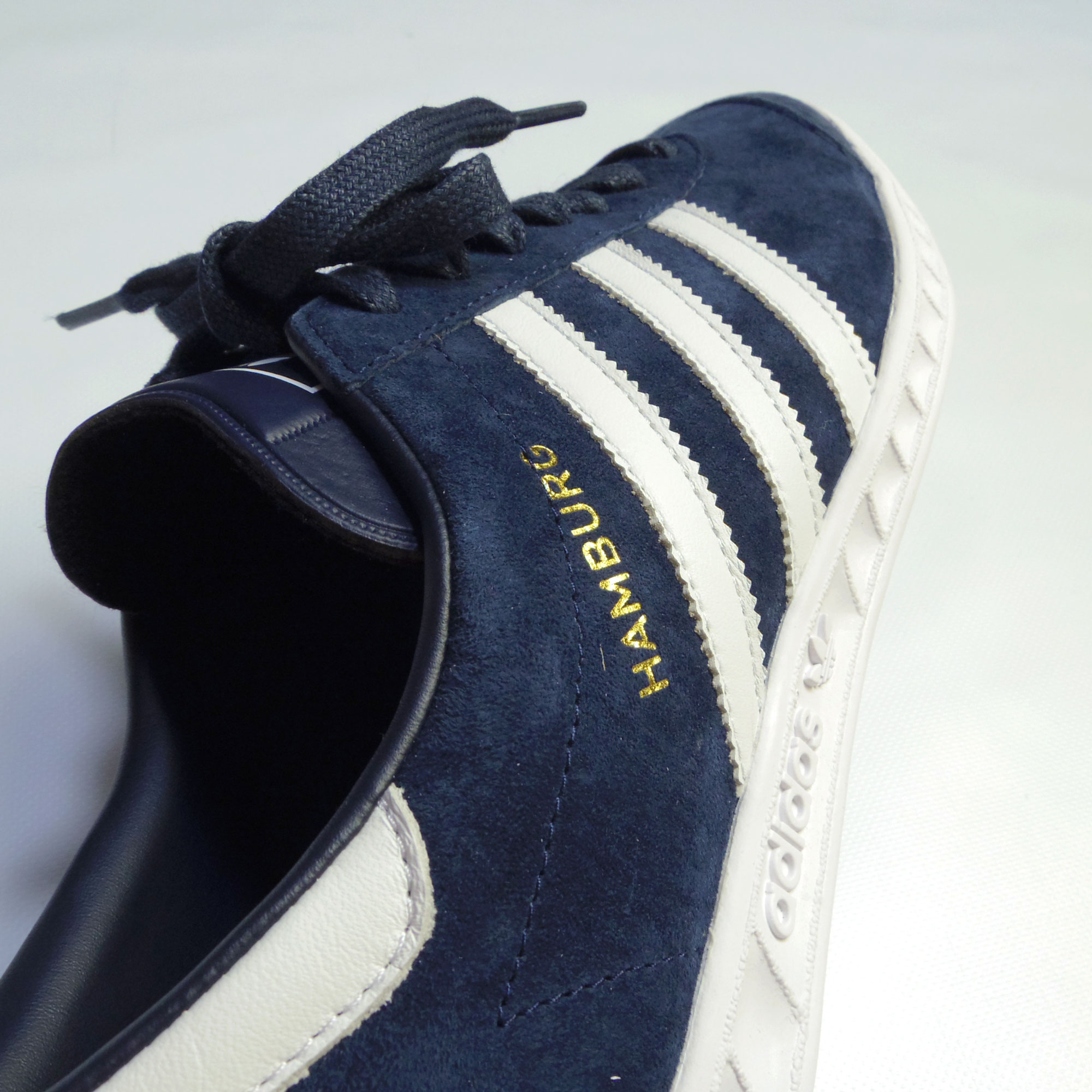 15-12-2015_adidas_hamburg_collegiatenavy_white_00